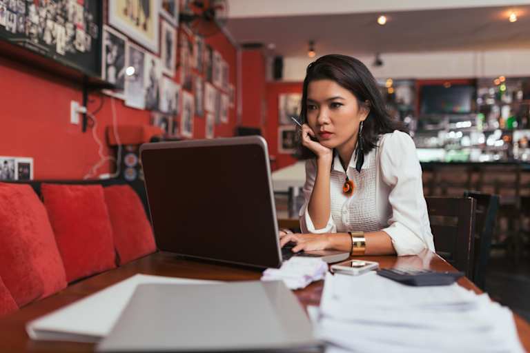 Best Online Hotel and Restaurant Management Degree Programs 2024