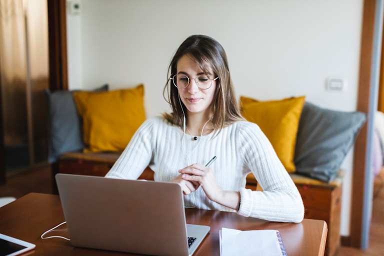 Best Online Associate in Psychology Programs