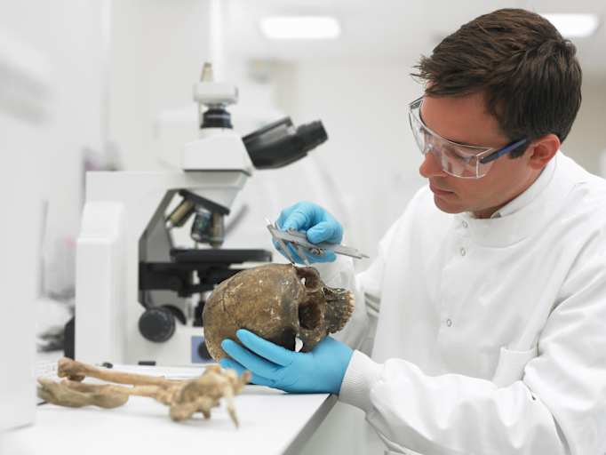 Online Forensic Science Degree Guide
