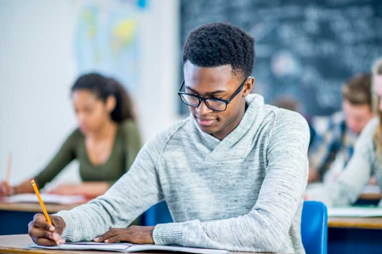 PSAT Test Day Checklist: 7 Tips to Help You Prepare
