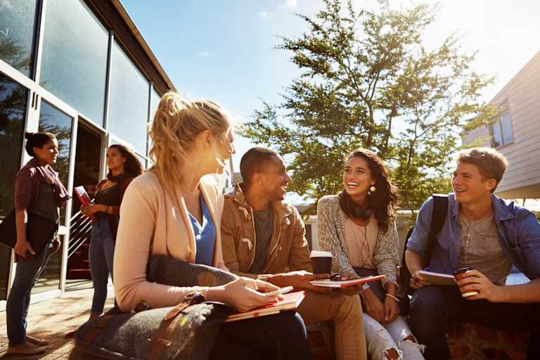 Are Pre-College Summer Programs Worth It? The Pros and Cons