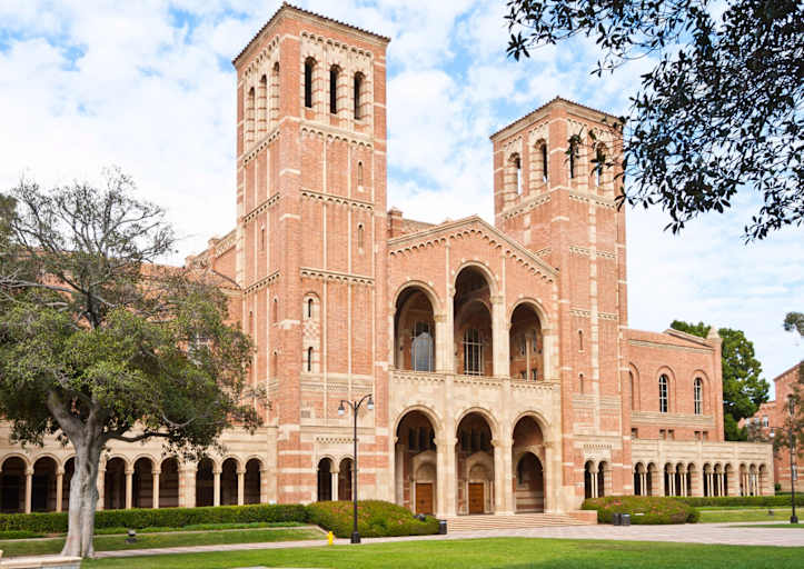 Public Universities in California: Full List of 32 Schools