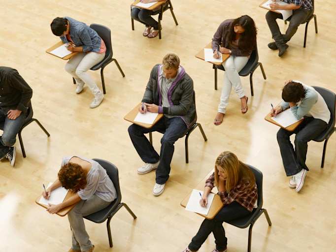 300 Colleges That Don’t Require Standardized Tests
