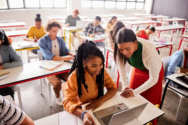 10 Online Fast-Track Teaching Degrees