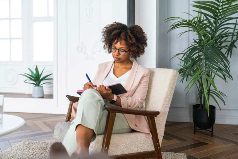 What’s the Difference Between a Counselor and a Therapist?
